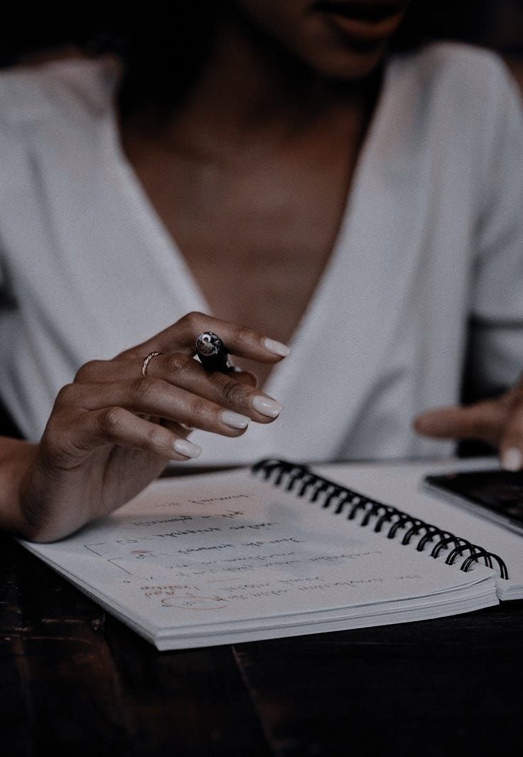 Notary Public | Licensed Paralegal | Commissioner of Oaths